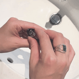 The Barrette in Noir
